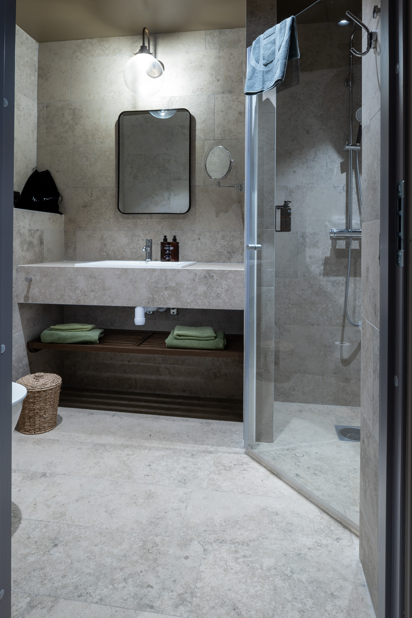 Badrum med plattsättning av Palmbergs Golvservice